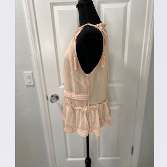 Leilana Ruffled Feminine Halter Top in Peach from Anthropologie – Size Medium - Picture 6 of 8